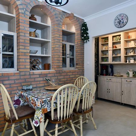 Favola Golden Beach Villa 达拉索 外观 照片